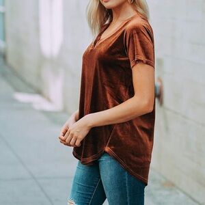 Amaryllis Copper Velvet Short Sleeve Loose Cut Relaxed, size Large